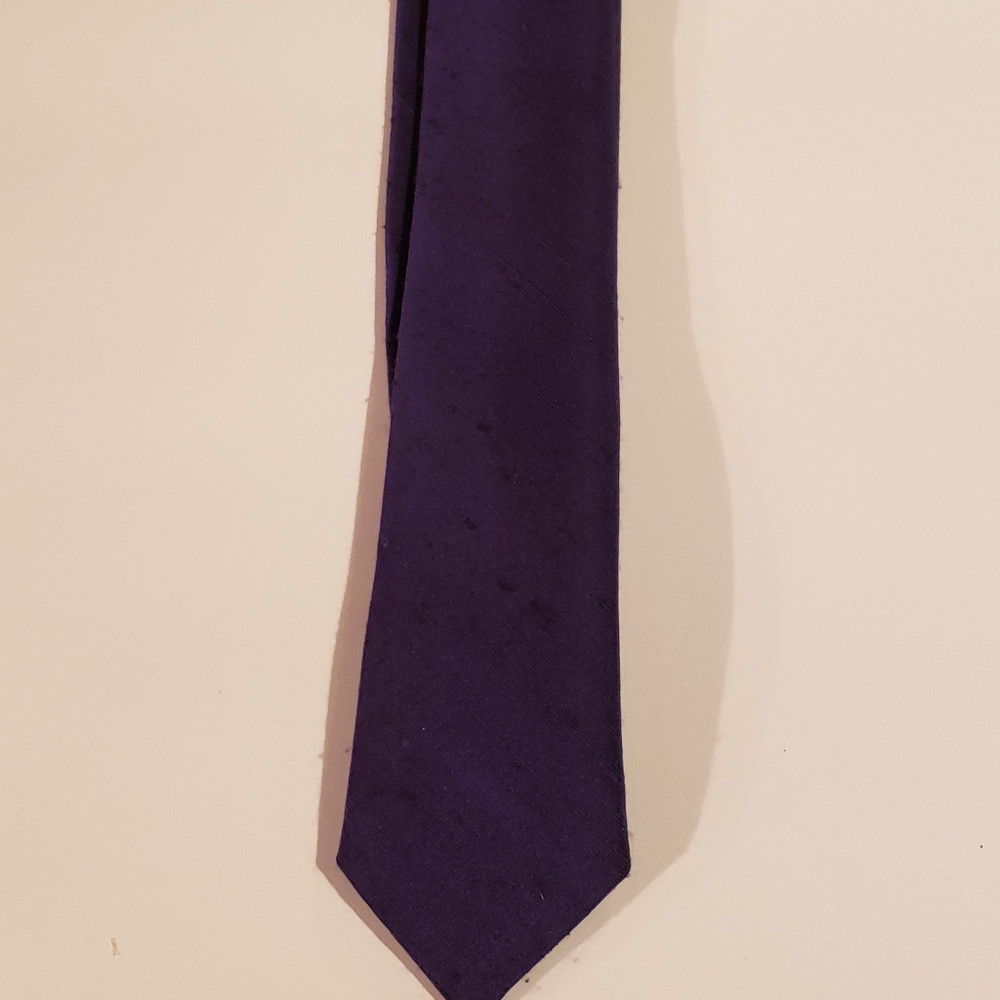 Purple skinny tie